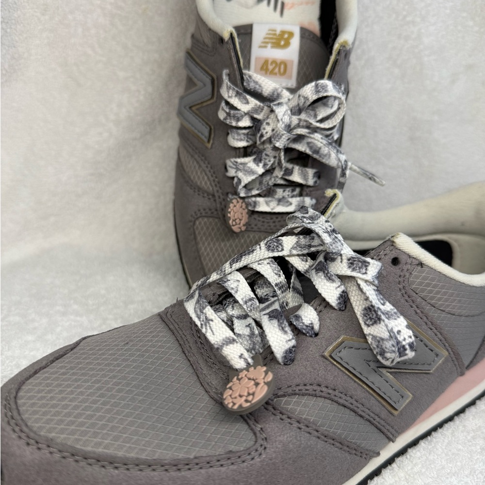 New Balance Charcoal and Pink Sneakers Sz 7.5
